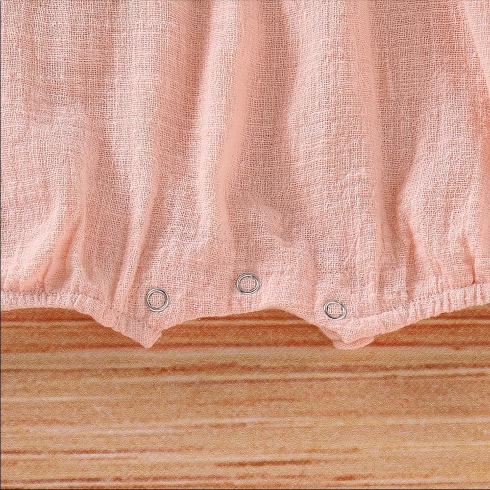 Baby Girl Linen and Lace Romper - Picture 3 of 3